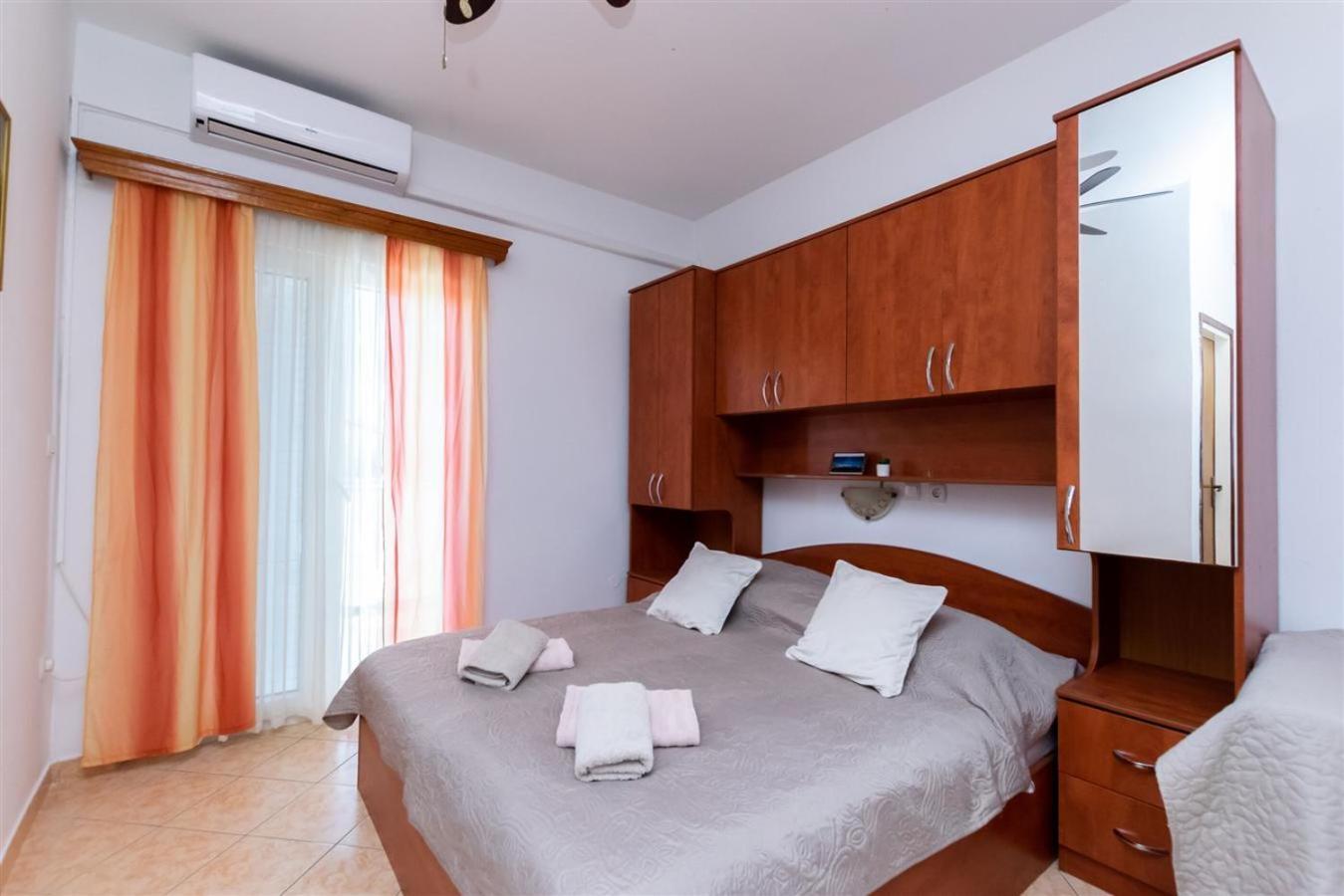 Apartment Dragan I Slavica Lopar Kültér fotó