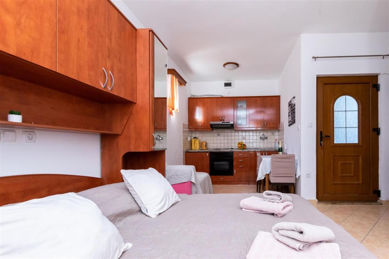 Apartment Dragan I Slavica Lopar Kültér fotó